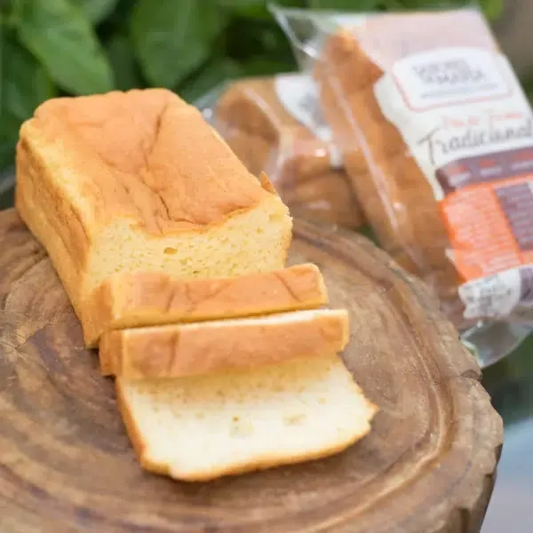 Pão de forma tradicional sem glúten fatiado
